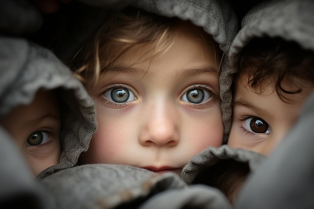 Masakr v Minabu: Pravda za bombovým útokem na školu v Íránu